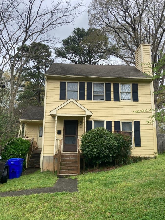 WALK TO UNC, 3 BR/2 BATH JULY 1 (1/4)